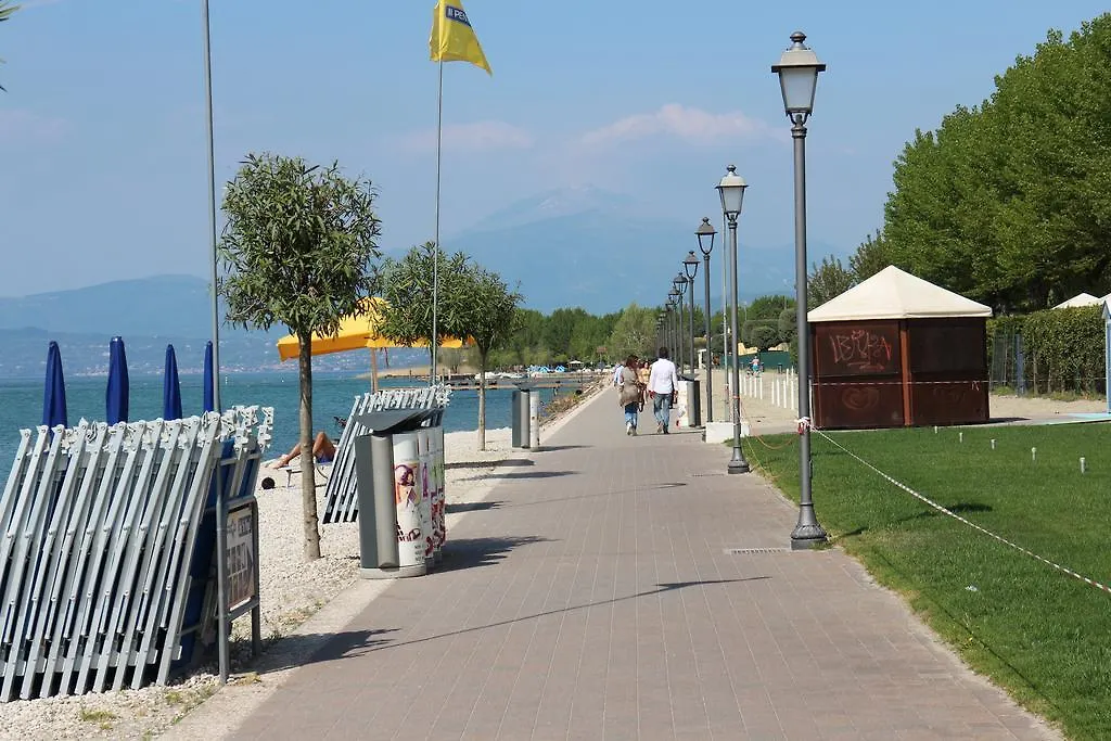 מלון פסקיארה דל גארדה Albergo Trattoria Fioravante איטליה