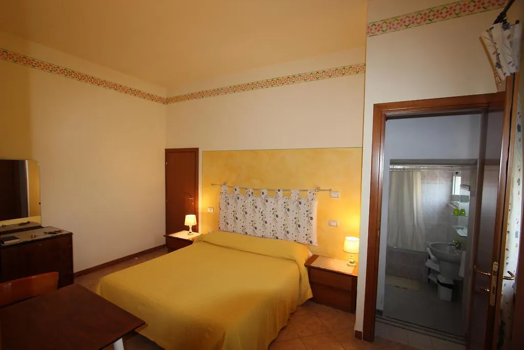 Albergo Trattoria Fioravante Peschiera del Garda 0*,  Italien