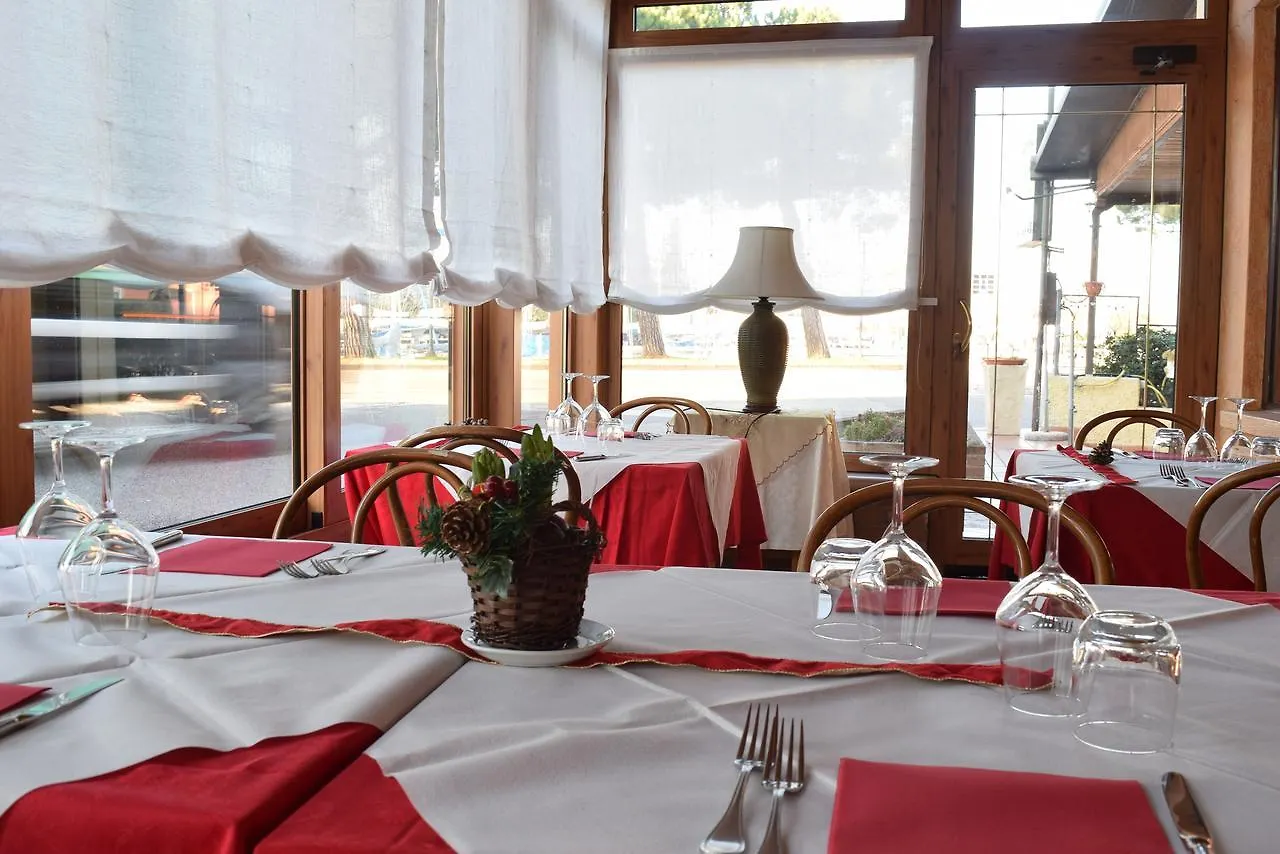 Albergo Trattoria Fioravante Peschiera del Garda Hotell